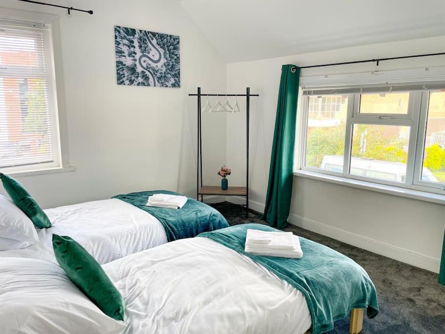 Apartament Perfect For Contractors & Families! 7 Beds Free Parking Birmingham Zewnętrze zdjęcie